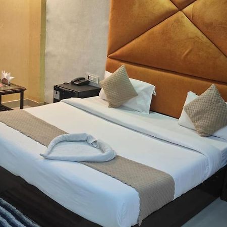 Hotel Grand City 뉴델리 외부 사진